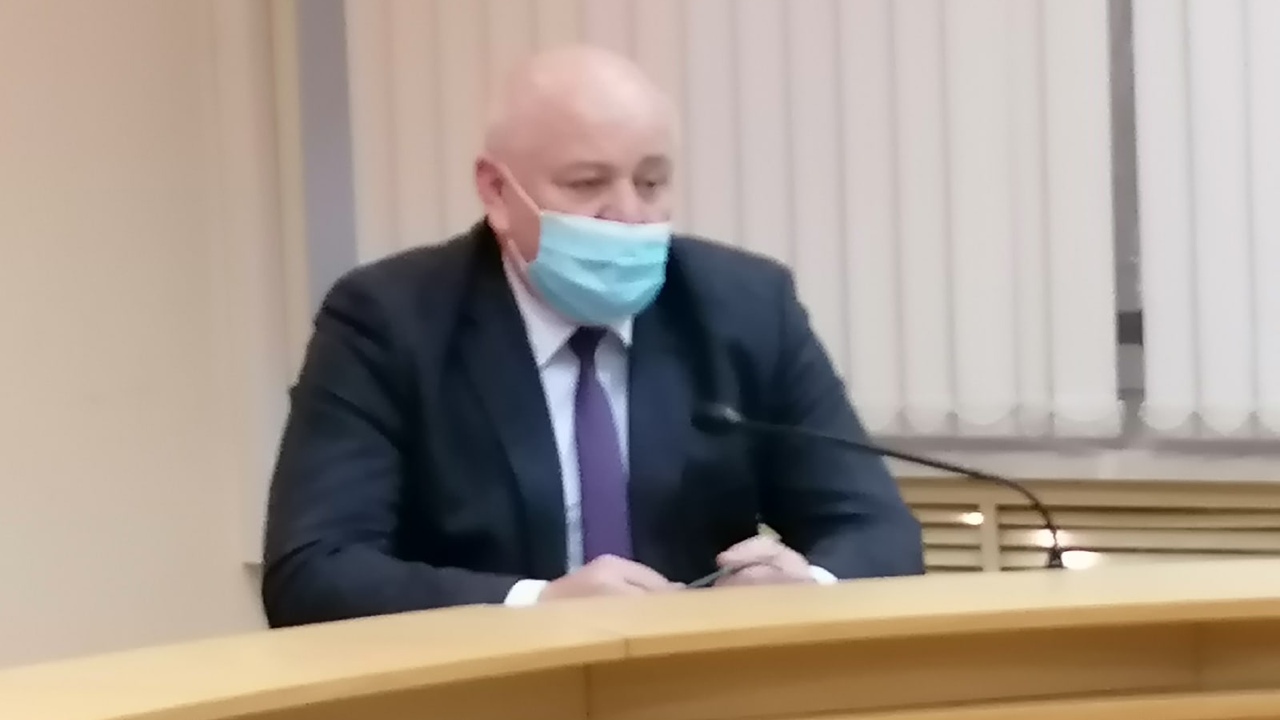 Уволился главврач больницы Каменска-Уральского, где из-за ковида осталось 30% вр