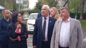 Замгубернатора проверила ремонты соцобъектов в Каменске-Уральском