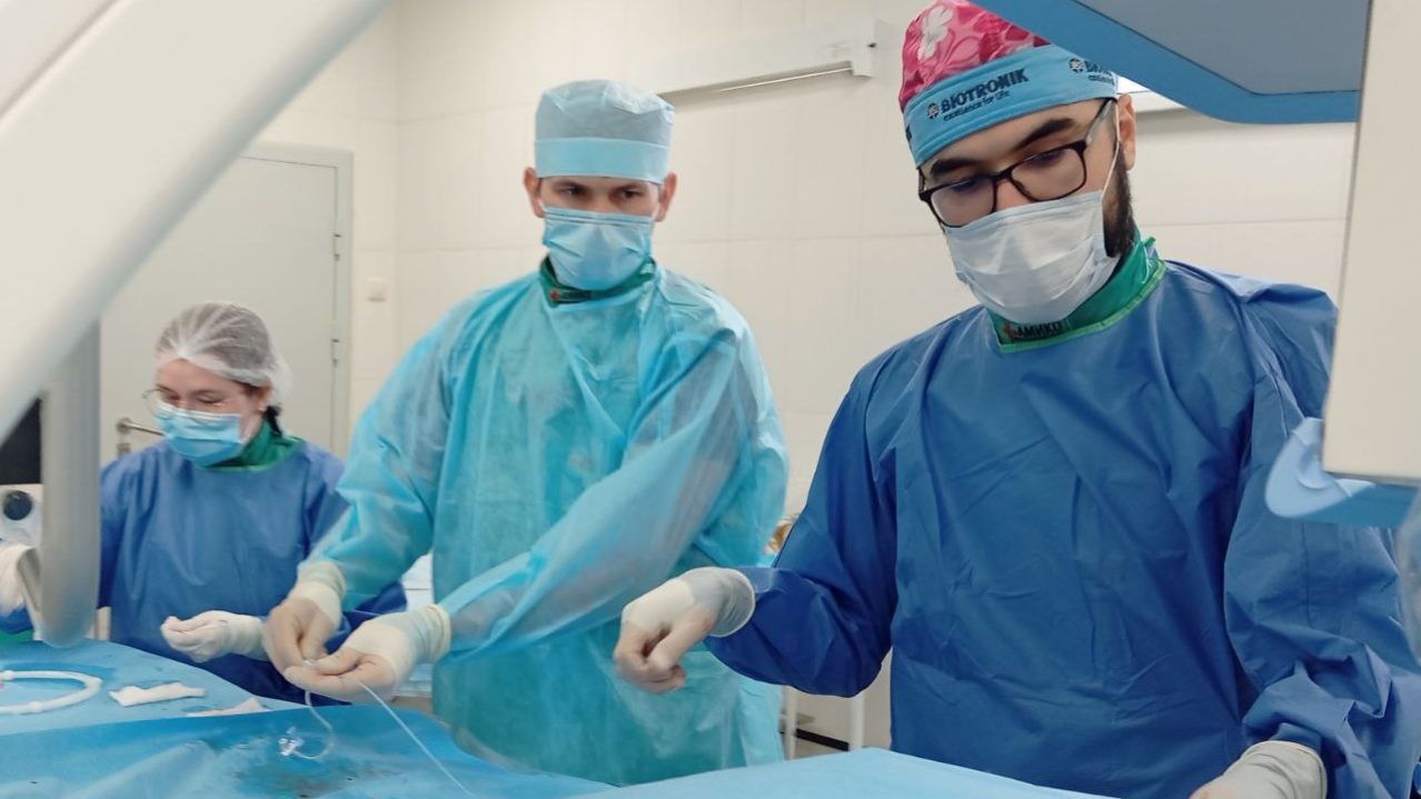 Врачи Каменска-Уральского внедрили современную технологию для сохранения нижних конечностей пациентов от ампутации